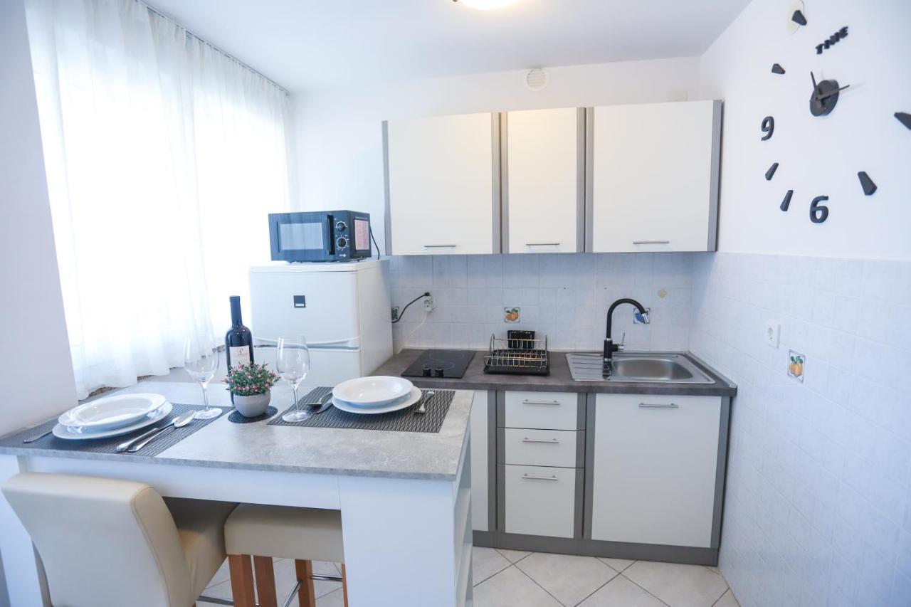 Apartment Ivica ポレッチ エクステリア 写真