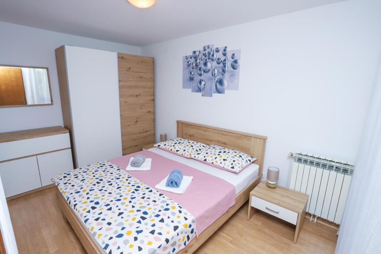 Apartment Ivica ポレッチ エクステリア 写真
