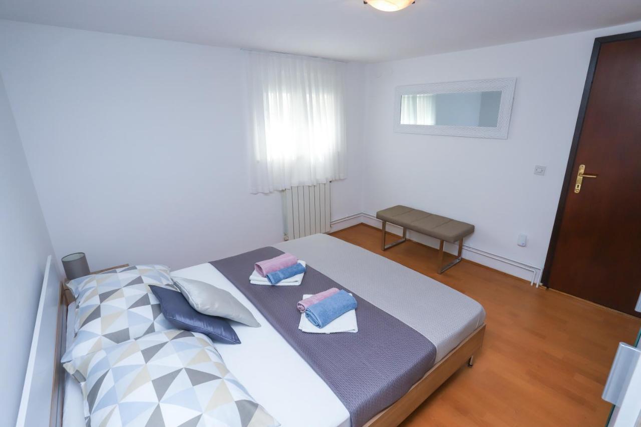 Apartment Ivica ポレッチ エクステリア 写真